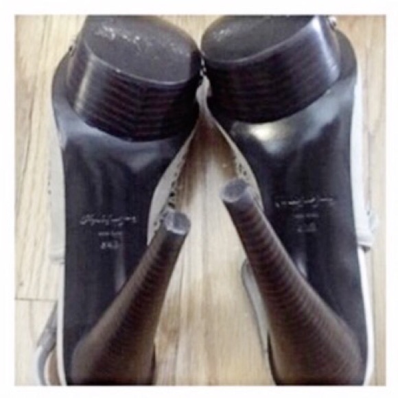 Elizabeth & James Maryl Cutout Slingback - Picture 4 of 7